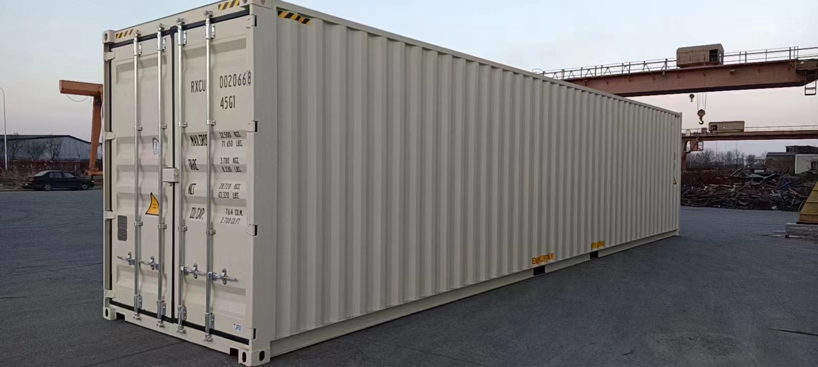 40' Shipping Container
