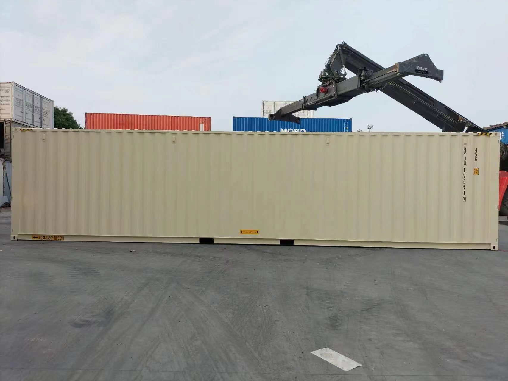 40' Shipping Container